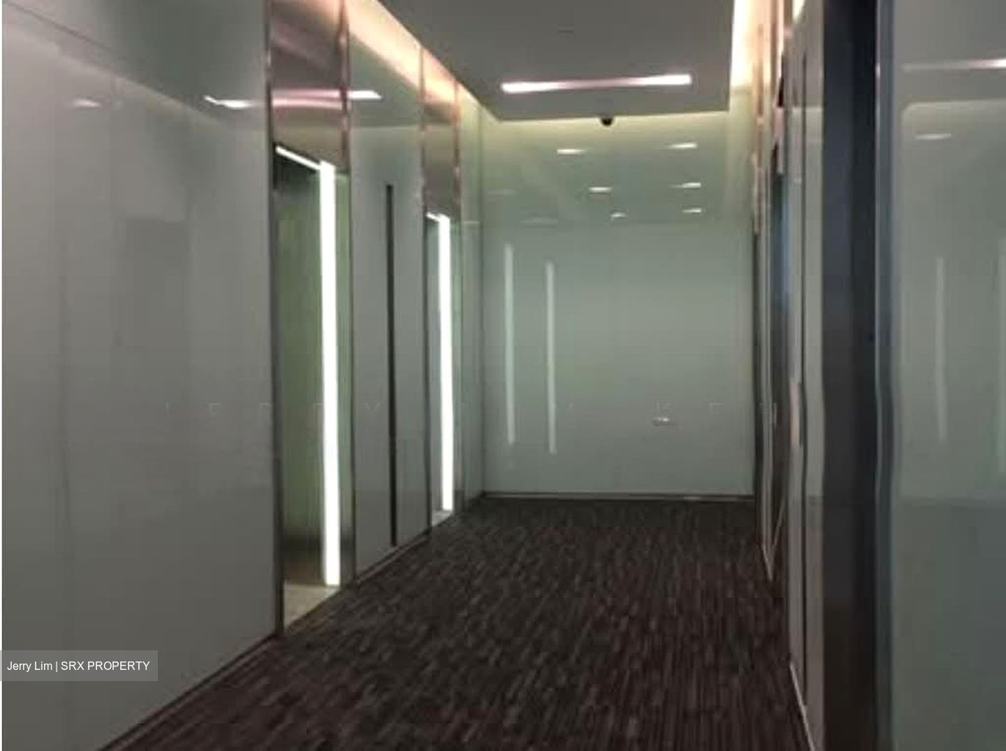 Arc 380 (D8), Office #583273191